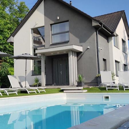 ميسكولك Aqua Solar Apartmanhaz المظهر الخارجي الصورة