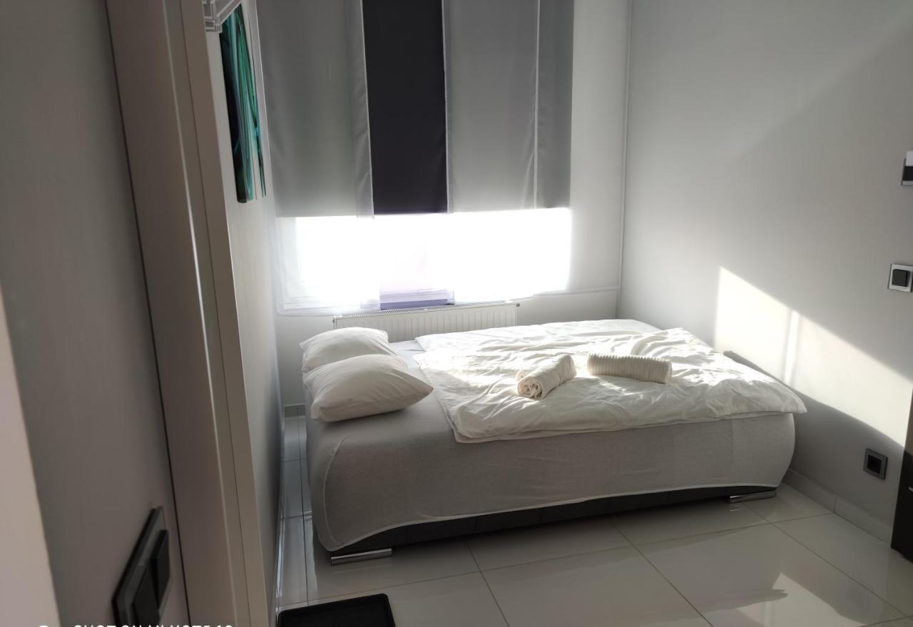 ميسكولك Aqua Solar Apartmanhaz المظهر الخارجي الصورة