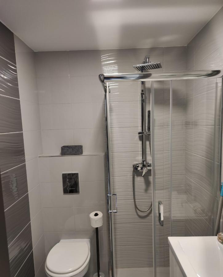 ميسكولك Aqua Solar Apartmanhaz المظهر الخارجي الصورة